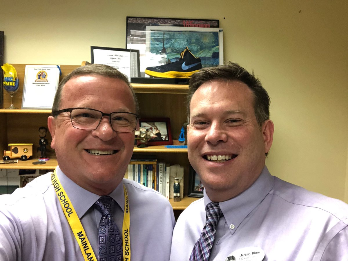Voges63's tweet image. Always nice to see my friend and favorite ⁦@VCSscience⁩ ⁦specialist @BlinnjaTheNinja⁩ in #buccaneerparadise, especially on purple Thursday! #twinning #datachat