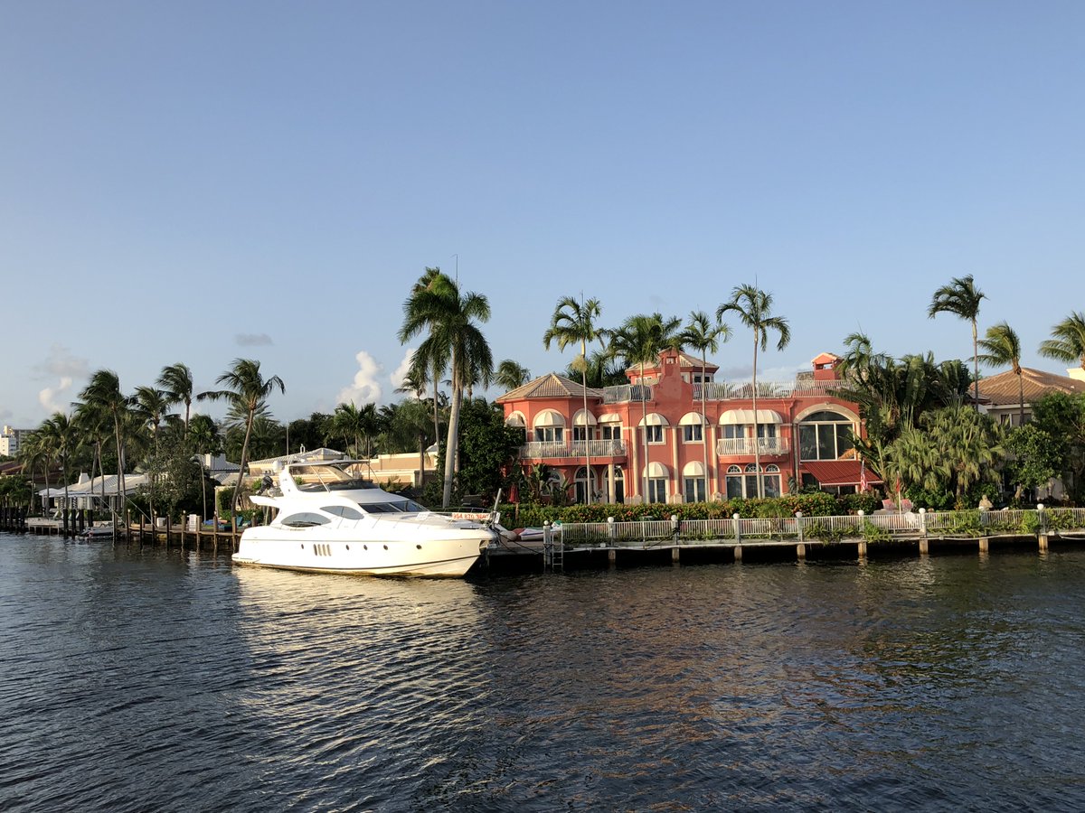 InsideIncentive's tweet image. White sandy beaches, top-notch waterfront dining, cruising down Venice like canals, an international yachting scene, luxury ocean front hotels, plenty of shopping &amp;amp; much more. Let us help you discover this Florida's sophisticated beachside destination #FortLauderdale