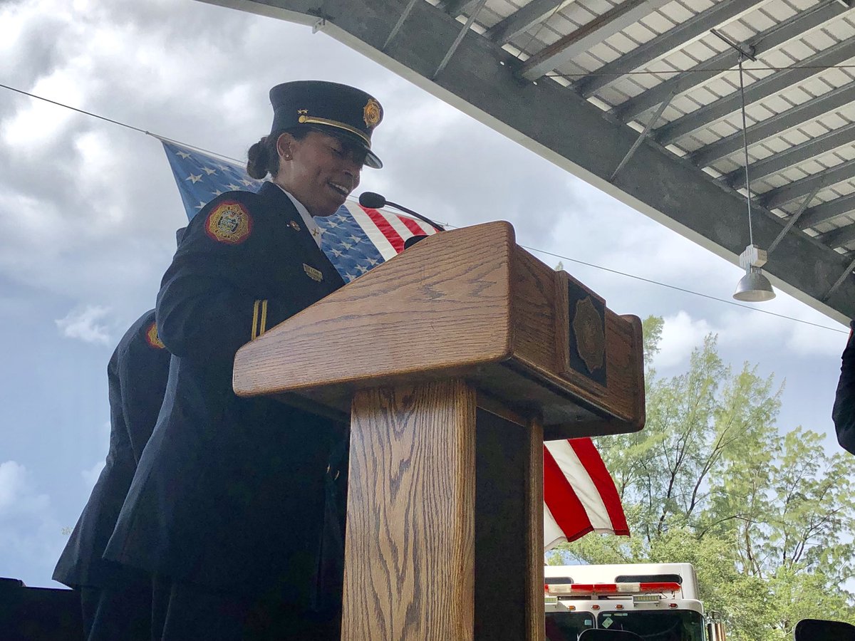 MiamiDadeFire's tweet photo. #MDFRClass135 @mariachinphotos “You have all worked very hard to be where you are today. Congratulations to #MDFRClass135” https://t.co/nWv7uIC7z2