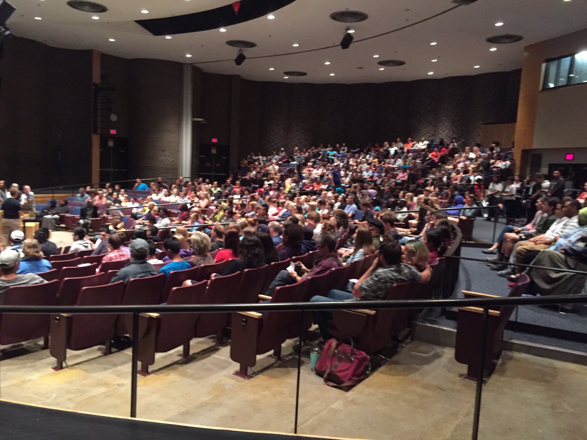 SouthHighMpls's tweet photo. Welcome South High Class of 2022! The year's going to be #Tigerific #Connected https://t.co/Fw4FByz5jw