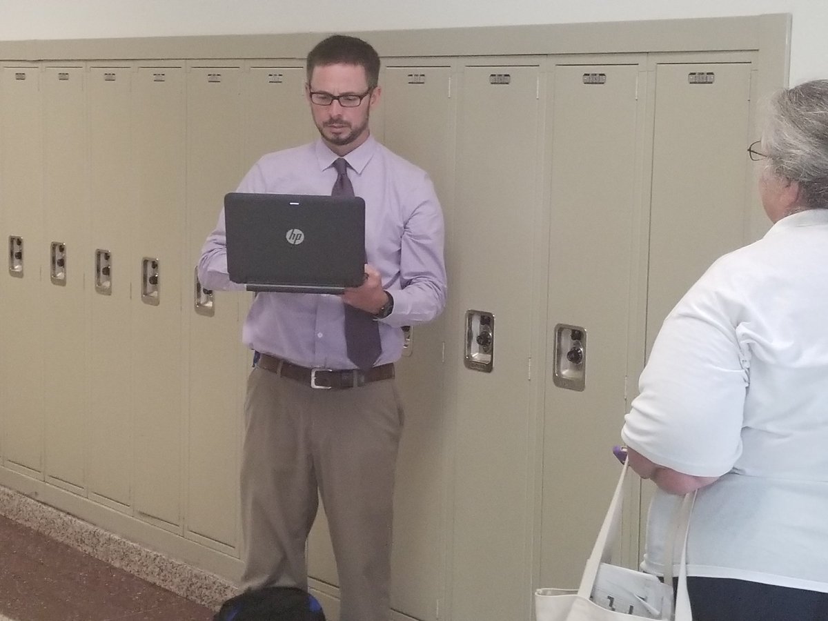 SPSHistory_buzz's tweet image. Mack Benn, Jr. principal, Garrick Rhoads, waiting for the IXL workshop. #spsk12proud #buildingexceptionalschools #modelingexpectations @d_whitney123 @SufVAschools @connorplconnor @RhoadsGarrick