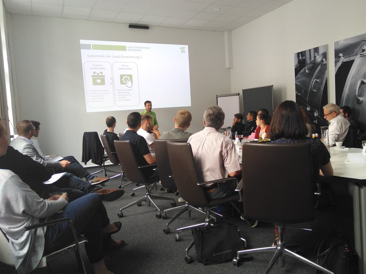 magge73's tweet photo. FULL HOUSE! 🤪
25 #Teilnehmer hatten wir heute bei unserem 2. Seminar, diesmal zum Thema #Lead-Generierung, aus unserer #thinkinbound Seminarreihe!
Wir freuen uns wahnsinnig über so positives Feedback!
#leadgenerierung #thinkinbound #medialisacademy https://t.co/4fb4bki2gt