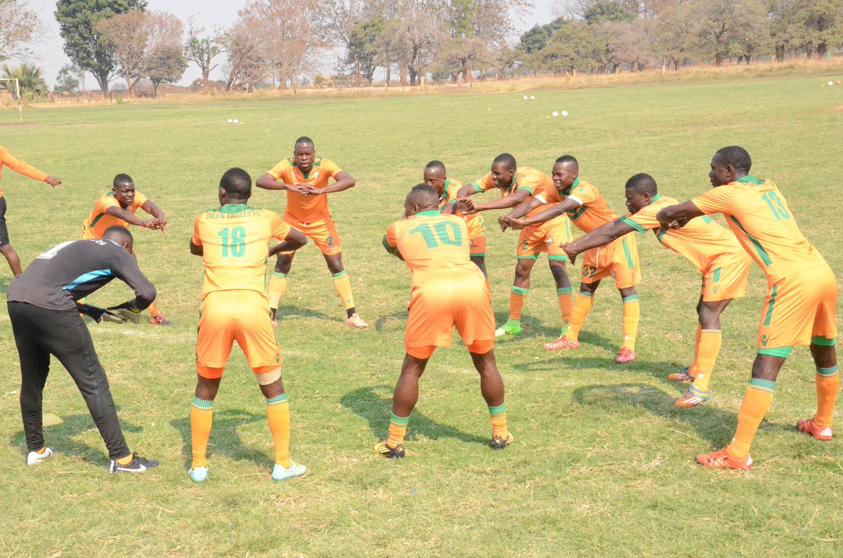 The team had its first training in Lusaka this afternoon...we are looking foward to a mouthwatering encounter this sunday at Edwin Imboela Stadium
#TEAMKAWALE
#TONKATWEENDE
