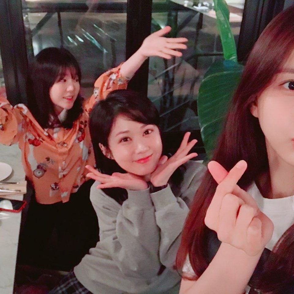 CheonSol's tweet photo. To my bes,  @JodiChoi (op speaking) Happy birthday!! 😘😘 enjoy your day. Sorry at ngayon lang nakapag post. Masyado lang busy sa pag ta travel you nerr~ haha. God bless 😘
#GoBackCouple 
#Bffs https://t.co/Yiuq5VdNNx
