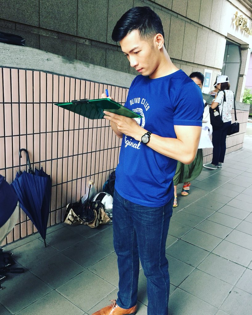 marswango9o1's tweet photo. 🌈如果你也和我一樣希望身旁的每個人都過著幸福的生活，那就簽名吧！🌈
#支持 #婚姻平權 #王勛融 #Marswang #Mars #rainbow #marriageequality https://t.co/Ia8rbS3atA