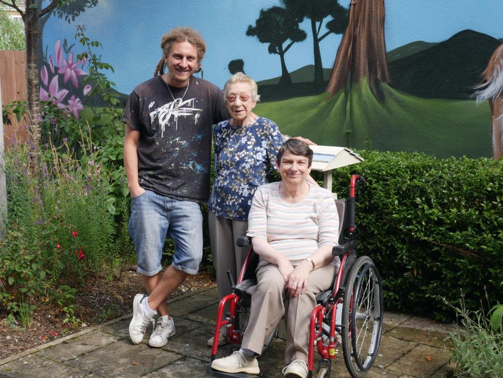 All of us at <a href="/Brunelcare/">Brunelcare</a>'s Colliers Gardens have been ‘wowed’ with this wall art! Thank you Andy <a href="/zasedesign/">zasedesign</a> for brightening our garden – it’s awe inspiring! Read: goo.gl/QTYAGT   #wallart
