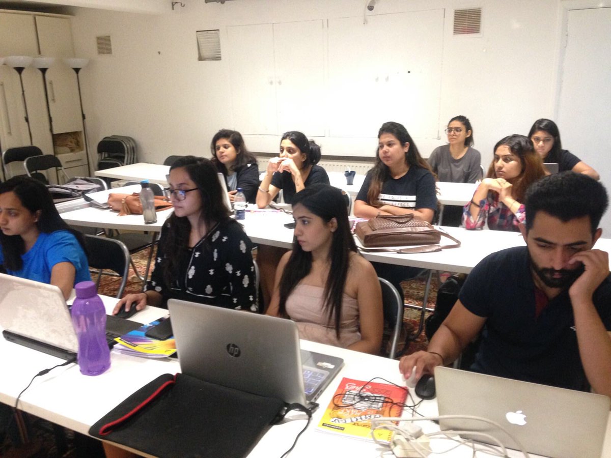 LSTLondon's tweet photo. August Batch Interior Design &amp; Styling Students back to their class with BIID member Ms Cinzia Moretti #INIFD #MyINIFD #INIFDRocks #LondonSchoolOfTrends #INIFDLondon #InteriorInstitute #InteriorWorld #InteriorVisit #PassionForInterior #LearnInterior #InstaFashion https://t.co/6IpIXHSp5R