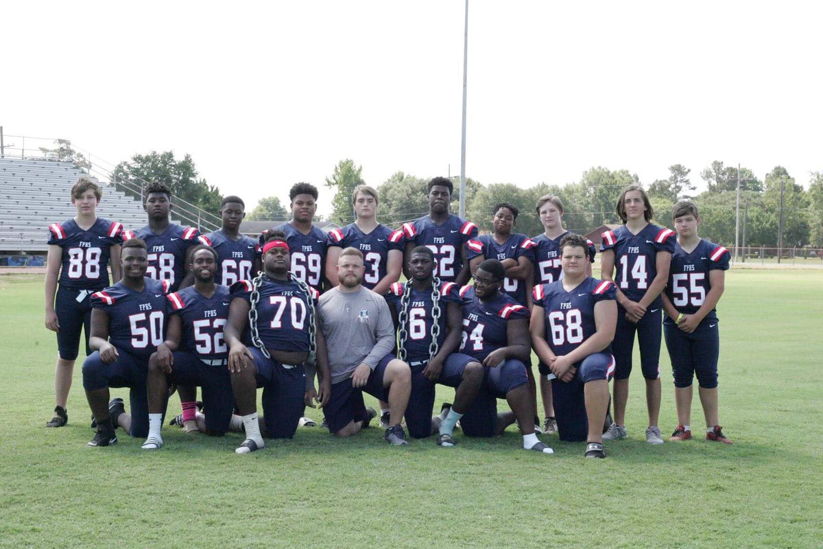 Gameday!! Hawgz over everyone. #sandthedeck