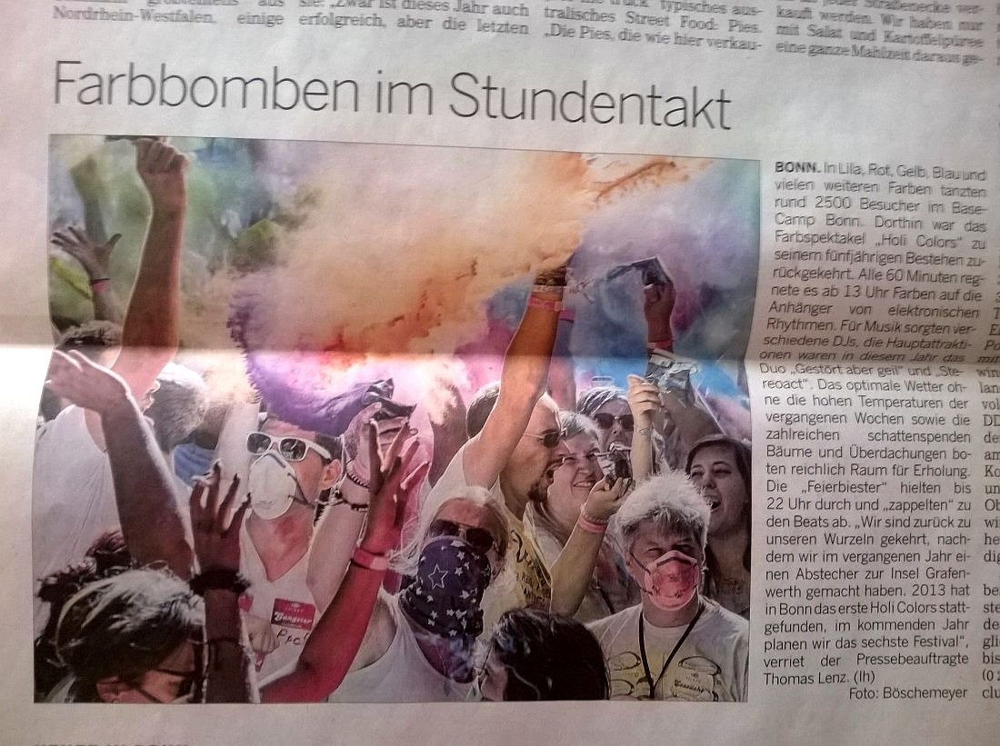 HoliColorsBonn's tweet photo. Natürlich gab es diese Woche auch einen Nachbericht in der Bonner Rundschau mit tollem Foto von Meike Böschemeyer. #holicolorsbonn #holicolors #basecampbonn #bonn #letsgetbunt https://t.co/ozoo50gvhb