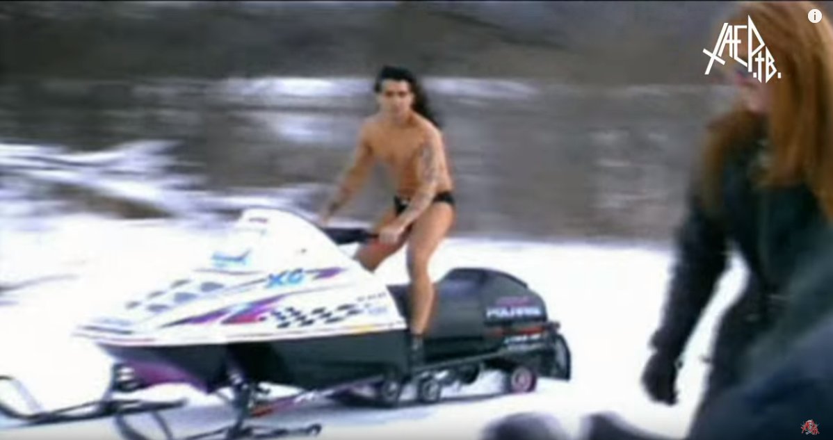 توییتر チョウフシミン C99 新刊委託中 در توییتر Manowar Wheels Of Fire T Co 4w9dblwdzw Youtubeさんから Manowar関連で僕が一番好きな映像は Wheels Of Fire です 雪原の上 スノーモービルをパンツ一丁で駆るjoey Demaio という奇跡的な