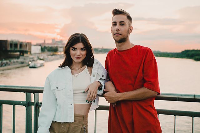UMusicPolska's tweet photo. @m_szczygle i @chiaragrispo razem w „Since You Left Me” – najbardziej przebojowym duecie tego roku! Do kawałka powstał teledysk, który zrealizowano w Warszawie. #SinceYouLeftMe #MichałSzczygieł #ChiaraGrispo @magicrecordspoland https://t.co/ZPidRtHZyW https://t.co/R4XKufStP9