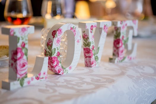 OldBromsgrovian's tweet image. We'd love to feature more #OldBromsgrovian weddings in our next Alumni magazine - if you've got married recently, let us know! 

Inbox us here or email oldbromsgrovians@bromsgrove-school.co.uk with your story.

#BromsAlumni #WeddingFever #BromsgroviansConnected