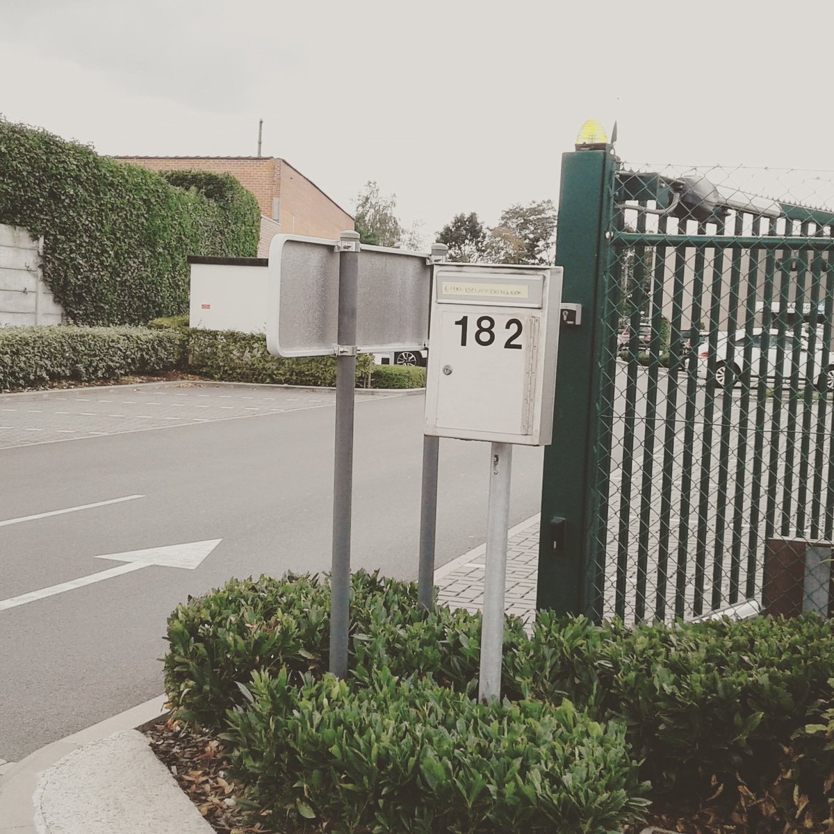 StasegemLoopt's tweet photo. #stasegemloopt #parking 

https://t.co/fOH3DIUQJT https://t.co/mZ5LFWx8Bs
