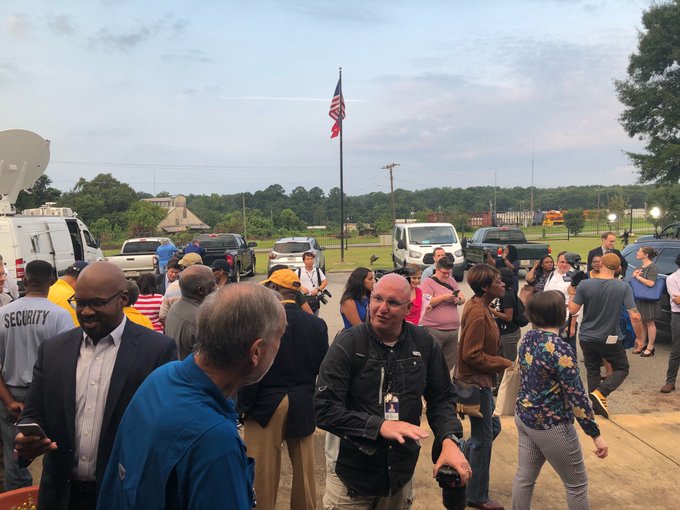 View image on Twitter