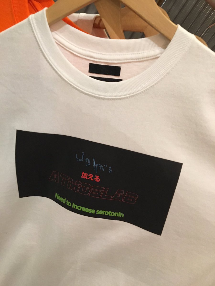 dezik1004's tweet photo. 明日25(土)12:00より発売!
数に限りがありますのでお早めにお願いします‼️
店頭では新品古着共に絶賛SALE中ですのでそちらも宜しくお願いします☺️
Tシャツ
¥5940
BAG
¥6480
#johnsbyjohnny #atmoslab #sale #new #used #新品 #古着 #セール https://t.co/DIwBVRgNNG