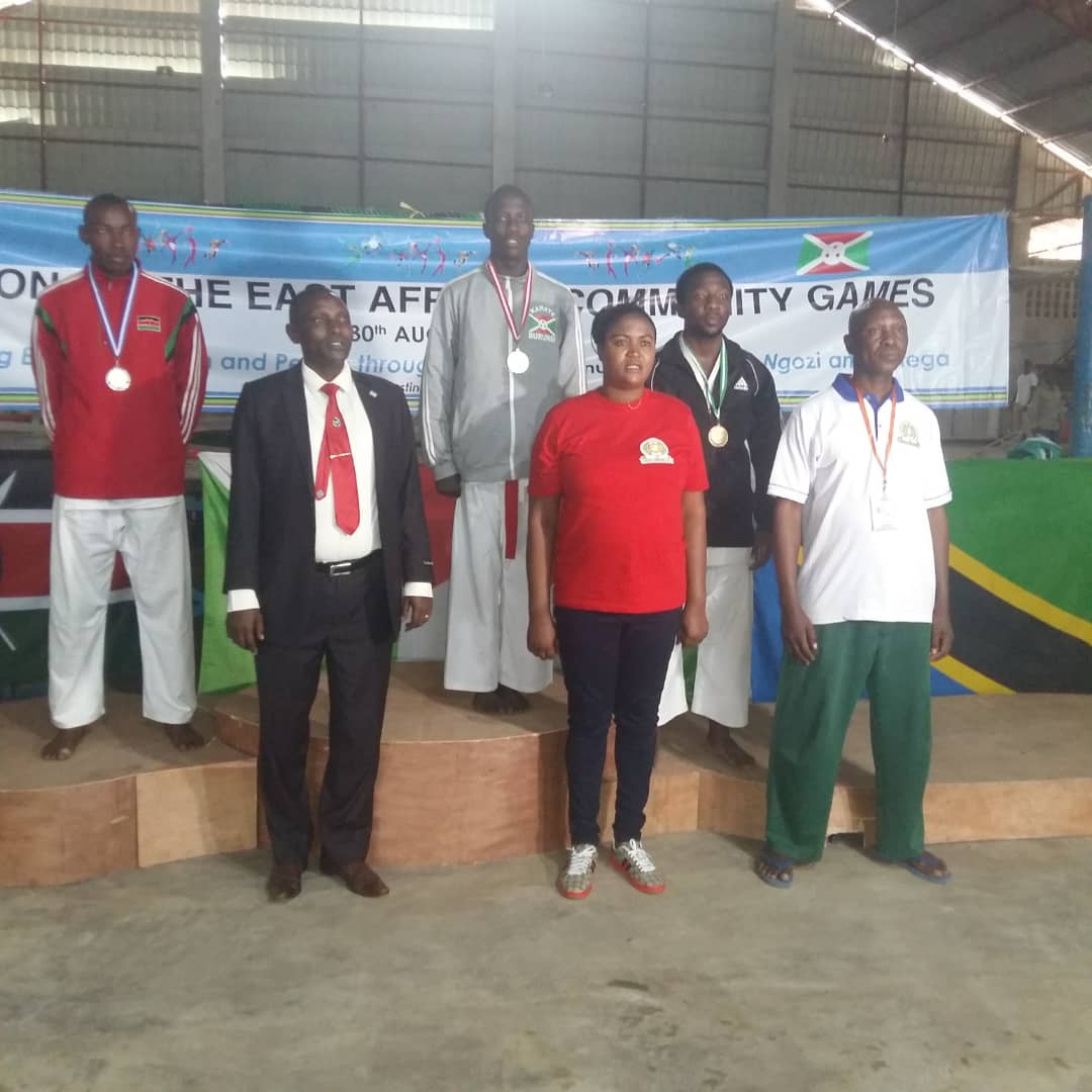 Les jeux de l'EAC 1ere edition, le BURUNDI vient de decrocher la medaille d'or dans la discipline de Karate.