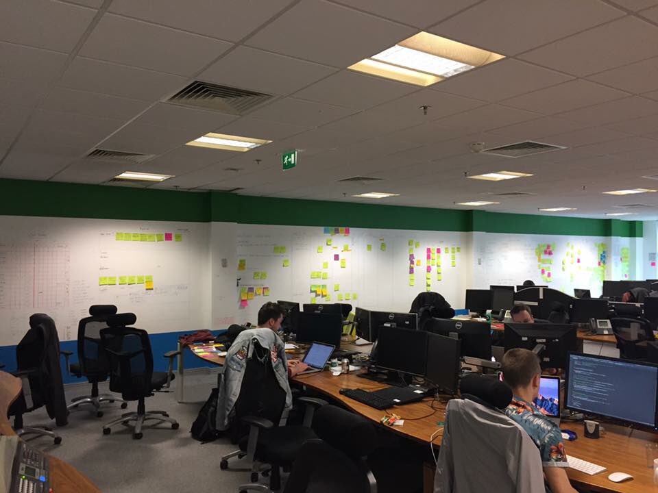 IdeaPaintIRL's tweet photo. Some offices have Ideapaint, some offices don’t. https://t.co/xAJhCpmP4o