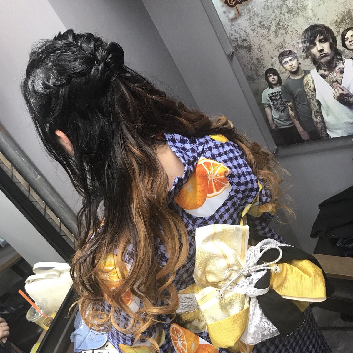 Rock Hair Factory ロクヘア 渋谷 美容室 على تويتر ロカホリ下北沢のカナさん Kanary Yellooow が着付けとヘアセットで来てくれました 本日ロカホリ下北沢では浴衣イベント 朝まで盛り上がりましょう カナさんありがとうございました٩ ˊᗜˋ و