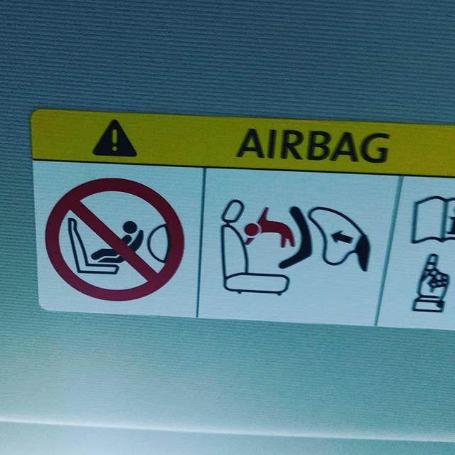 haideraliakmal's tweet image. Warning airbags make babies fly #signs #wtfdesign #traveldiaries #turkey ift.tt/2LmAsZy