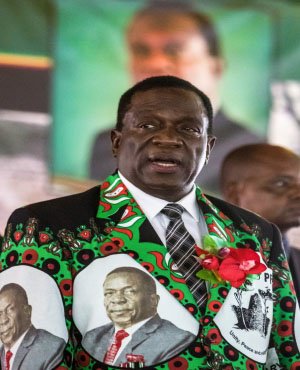 Government and the ruling #ZanuPF party yesterday urged Zimbabweans to  remain peaceful and embrace the Constitutional Court’s verdict to be delivered today following #MDCAlliance Chamisa’s challenge to President-elect #EmmersonMnangagwa’s electoral  victory.
#EDmyPresident