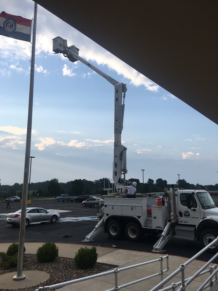 Thanks to <a href="/SWEC/">Southwest Electric</a> for joining us this morning to greet students!!