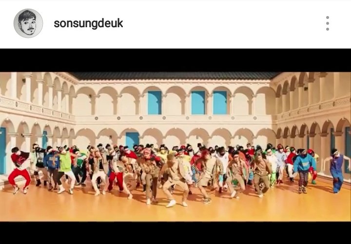 Taehyung_Spain's tweet image. [FOTO] @sonsungdeuk, coreógrafo de @BTS_twt sube a su cuenta de Instagram un vídeo del MV #IDOL

#AnswerIsComing #ANSWERISHERE

Cr: sonsungdeuk
Mery🐥