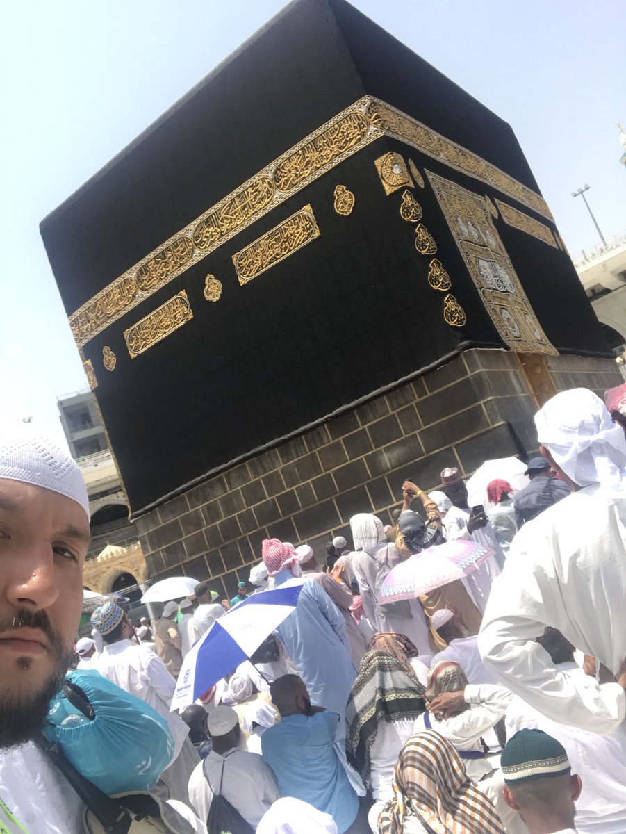 Junior_Meshud's tweet photo. Kabe’den Hayirli cumalar... #igmghacumre #igmgreisen #hajj2018 https://t.co/BTHf42SqQr