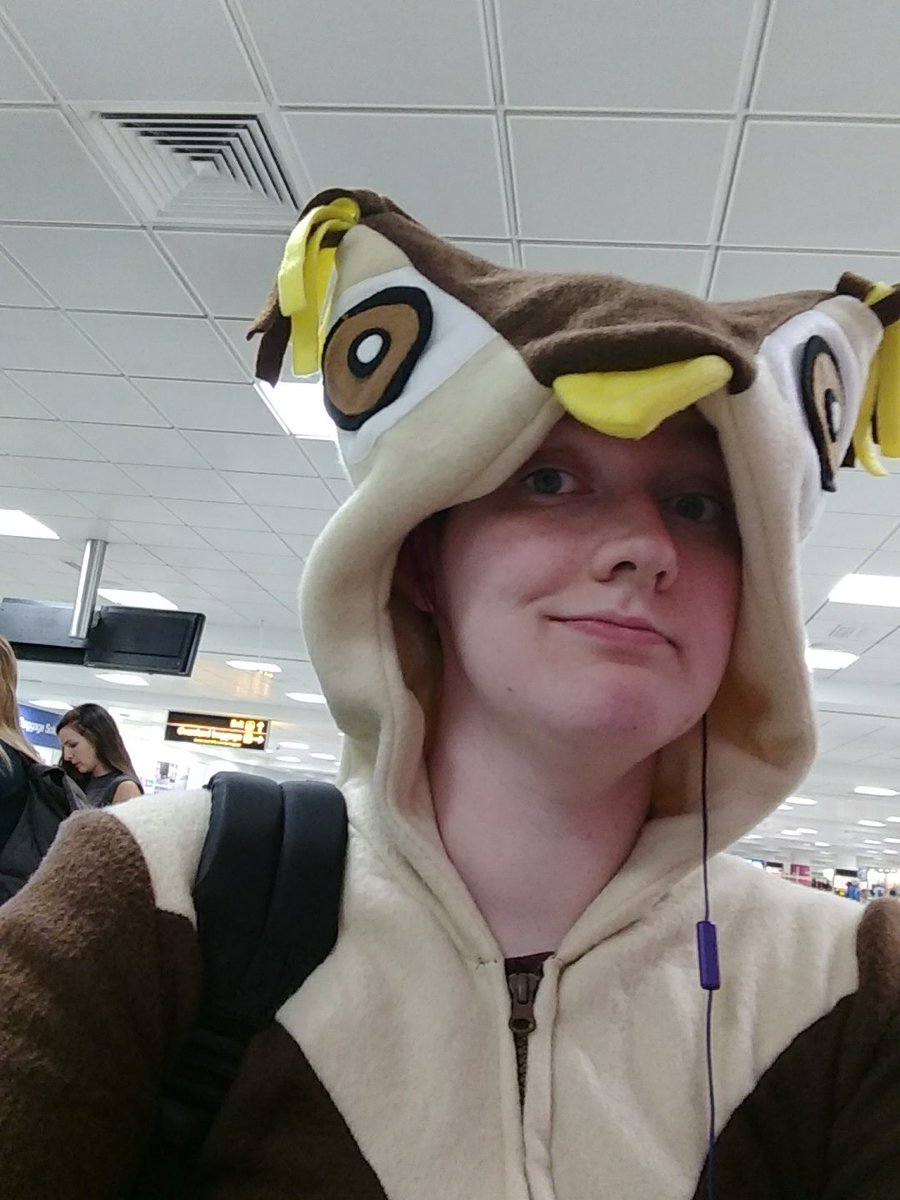 Sunlitlake's tweet photo. Owls well that end well! America, it's been an absolute hoot, but it's nice to be back in Europe where people know to stand on the right of the escalator! #OwlFlight https://t.co/L9cva9I20Z