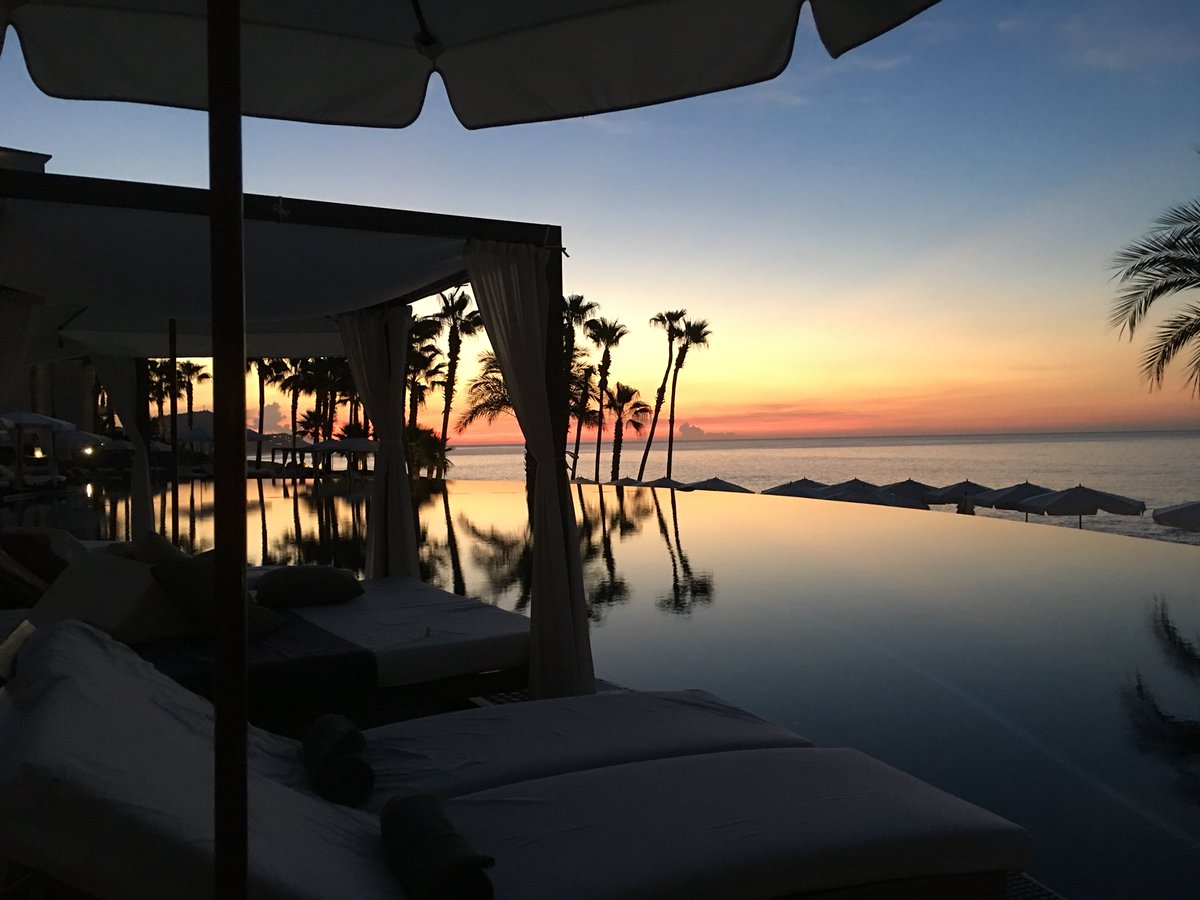 SoCalNTT's tweet photo. Cabo Day 2
Workout already done, 630am pool side sunrise
#paradise
#socalnttnation https://t.co/UPJqda2gTa