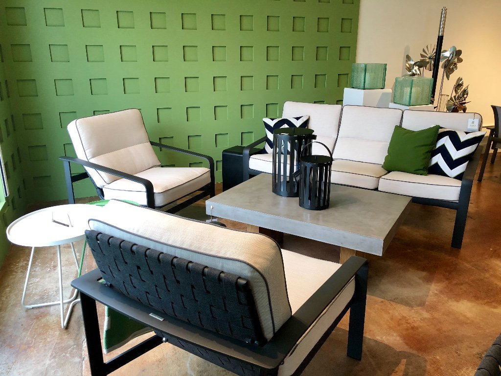 KoloCollection's tweet image. Gigantic Anniversary Sale! - mailchi.mp/e6621c4ff73b/g… Don't miss out on these once a year saving.  Buy now, save big $$ and enjoy this fall.  Everything is on sale from 25% to over 50% #savebignow #coolweatheriscoming