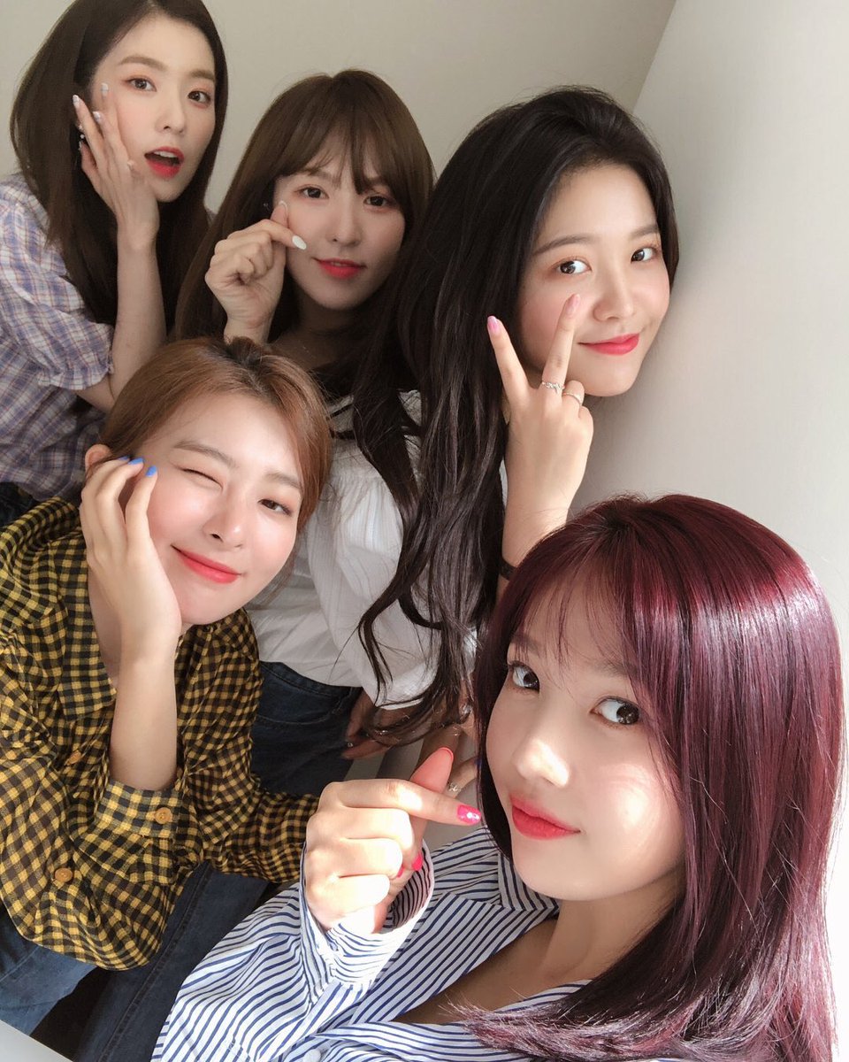 ddeulgipie's tweet photo. ㅤ
ㅤ
ㅤㅤㅤㅤ🥇 ‧₊˚.☆゚: #powerup4thwin.
♕─ red velvet inkigayo'da birinci oldu! her zaman minnettarız ve sizi seviyoruz, luvie en iyisi. 🌙❜
ㅤ
ㅤ https://t.co/JLPbxI1gH2