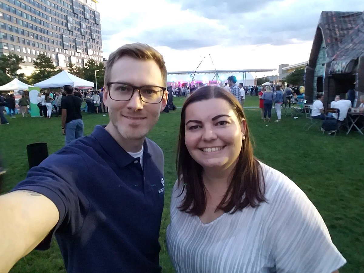hikue33's tweet photo. We had such an amazing time at #BostonFest2018 with @AmericanInno!
#SatrixSelfie #CustomerExperience @SatrixSolutions https://t.co/tP5abrtWb2