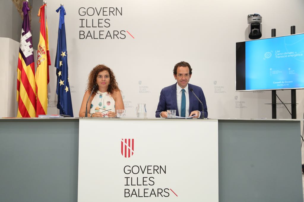 marcpons73's tweet photo. Hoy el #ConselldeGovern ha aprobado el Proyecto de ley del #CanviClimaticib. Una apuesta firme del @GOIB que permite a las Illes Balears ser pioneras en la transición energética y referente de sostenibilidad. https://t.co/BJm5hgQwqj