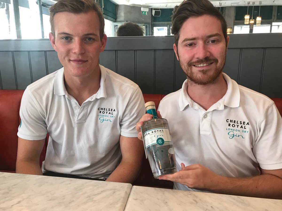 #ChelseaRoyalGin out and about in #Chelsea and going down rather well at <a href="/Beauforthouse/">BeaufortHouseChelsea</a>