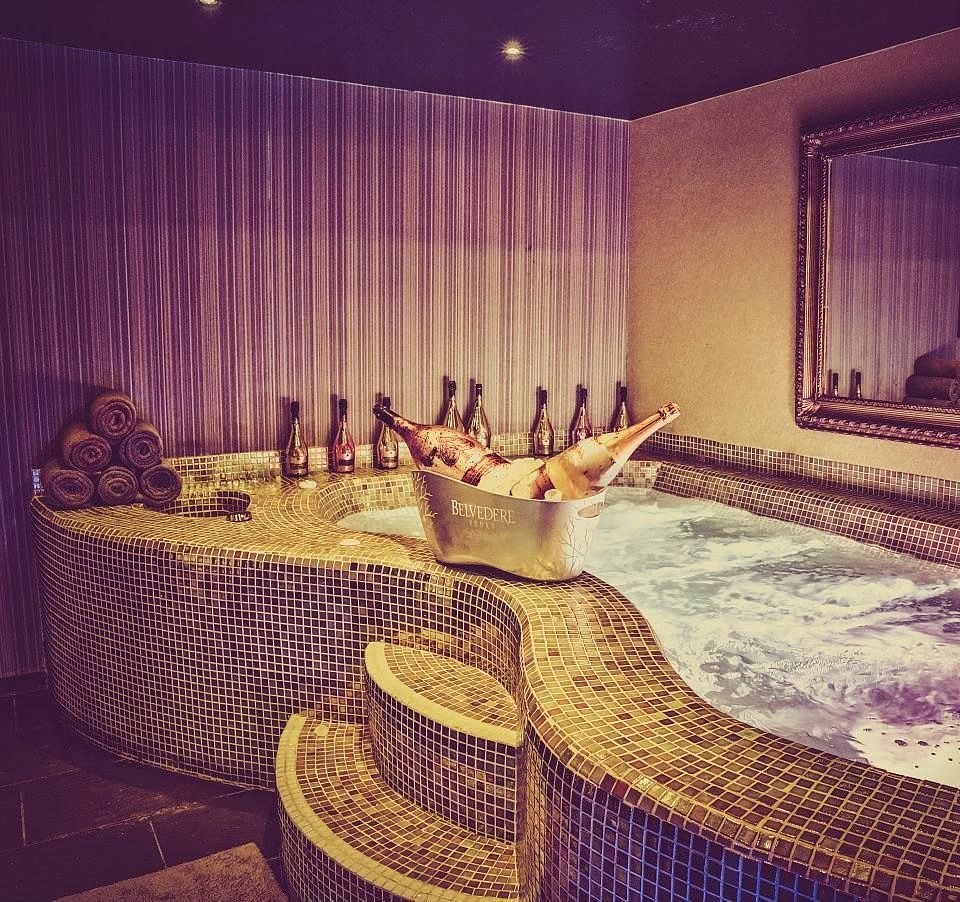 Aqwa Mist tweet media