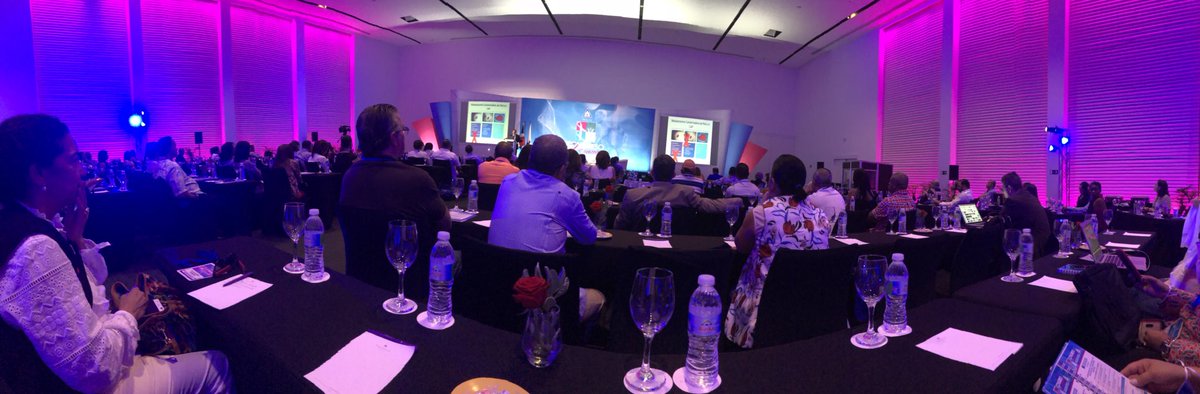 mtzsaid's tweet photo. @enriquebargallo at IV Congreso de la Sociedad Dominicana de Hematologia y ONCOLOGIA. #orgulloINCan @incanMX https://t.co/LwJcfIH3Rf