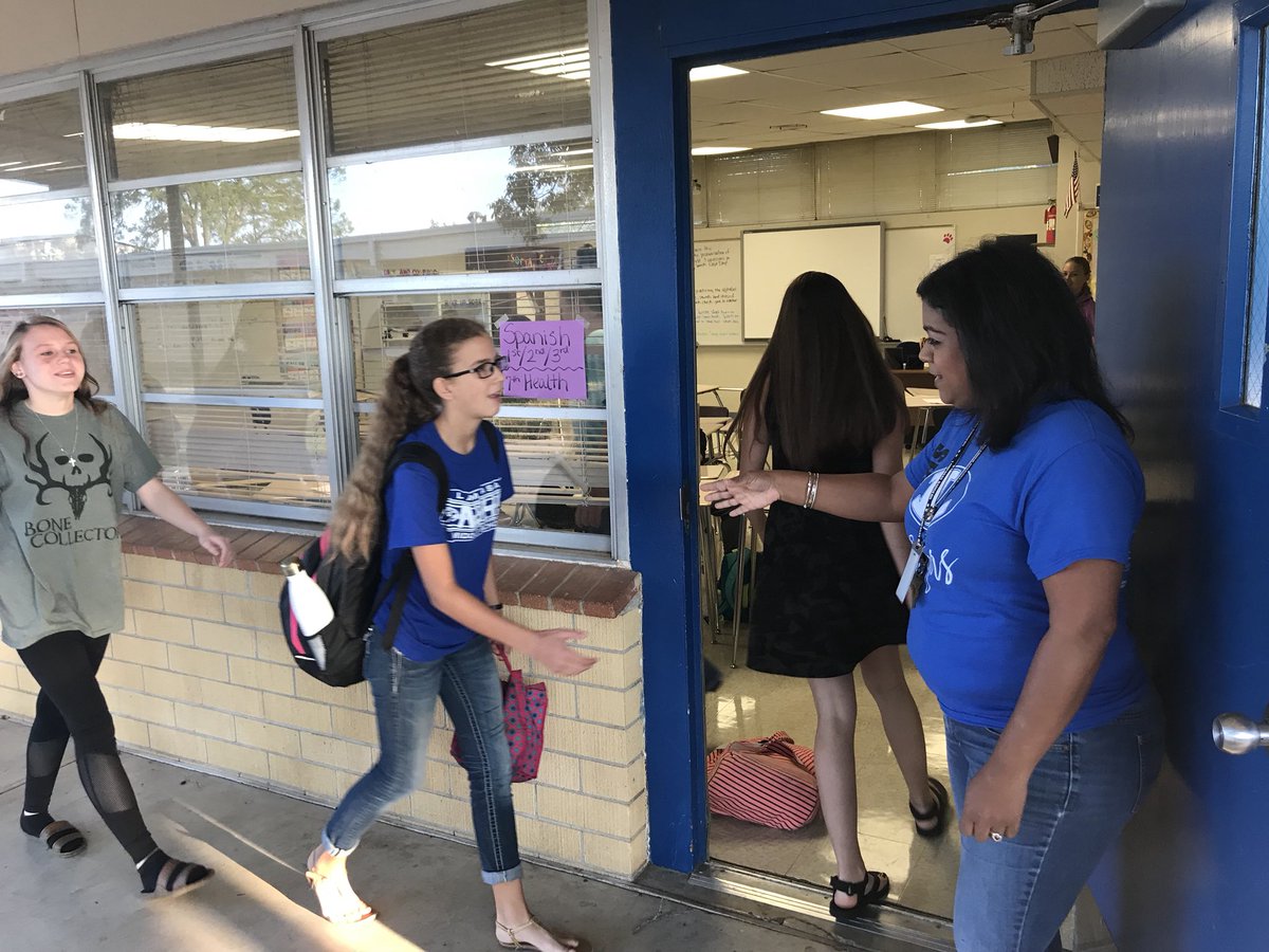 Shahan_c's tweet photo. It’s a GrEaT day @LampasasMS — 8th Grade students are pumped about the opportunity to excel in our new Spanish 1 course with Mrs. Alvarez @darbyb72 🐾🐾 #GoBeyondLampasas #BetheOneLMS https://t.co/EGGUHmohRU