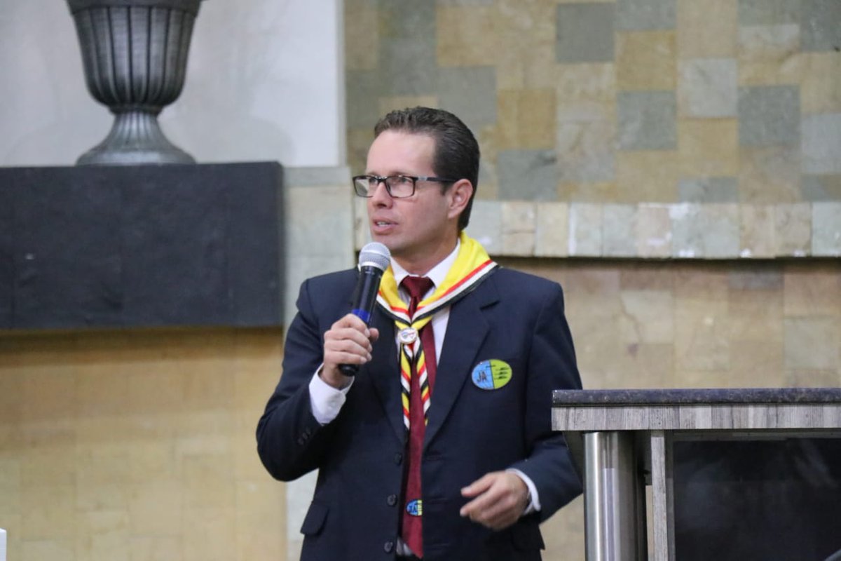 UnacColombia's tweet photo. Una linda mañana para seguir disfrutando de #iwillgotoo con el devocional " Misioneros del siglo XXI" #adventistasUCN #felizViernes https://t.co/AVD8lwErxF