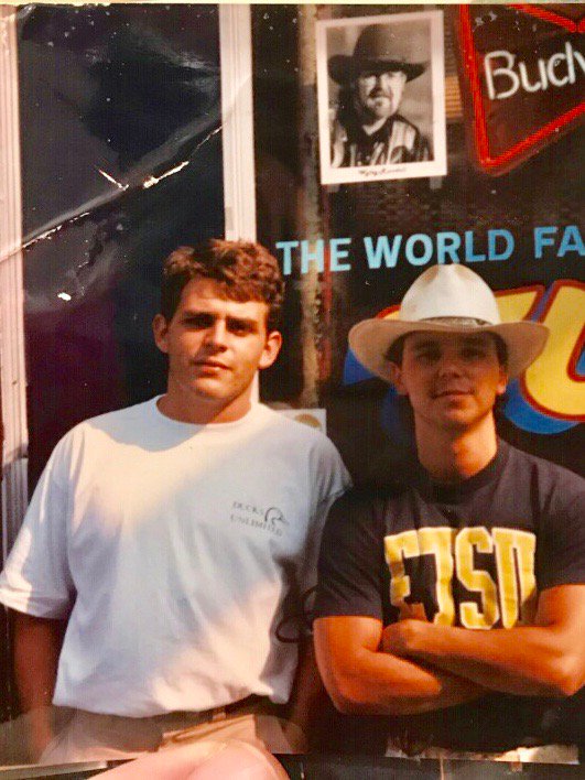 Best #FBF EVER: It's 1991, @RhettAkins is visiting #Nashville. He has a 1 year old son named @ThomasRhett. He walks into a honky tonk and meets @kennychesney. Get the WHOLE story on @thekellysutton's podcast: bit.ly/2wnsQAy @ACMawards @theryman