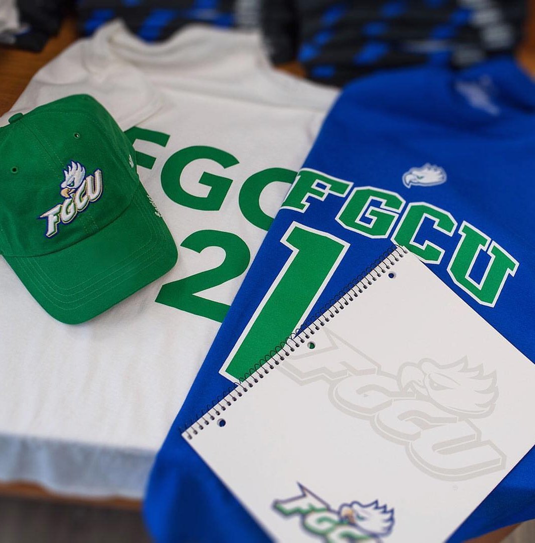 fgcu's tweet image. When does 2 and 1 not equal 3? When it makes 21. As in #21years since classes began at #FGCU on Aug. 25, 1997. #FloridaGulfCoastUniversity #FGCU21