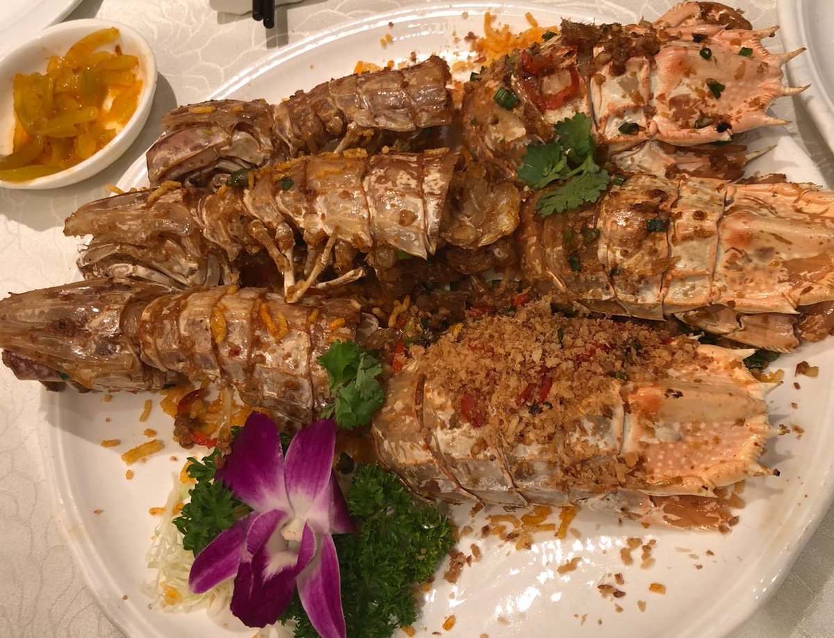 The Michelin Guide Fantastic Mantis Shrimp With Chilli And Garlic For Lunch At Loaf On Saikung Hongkong Michelinstar