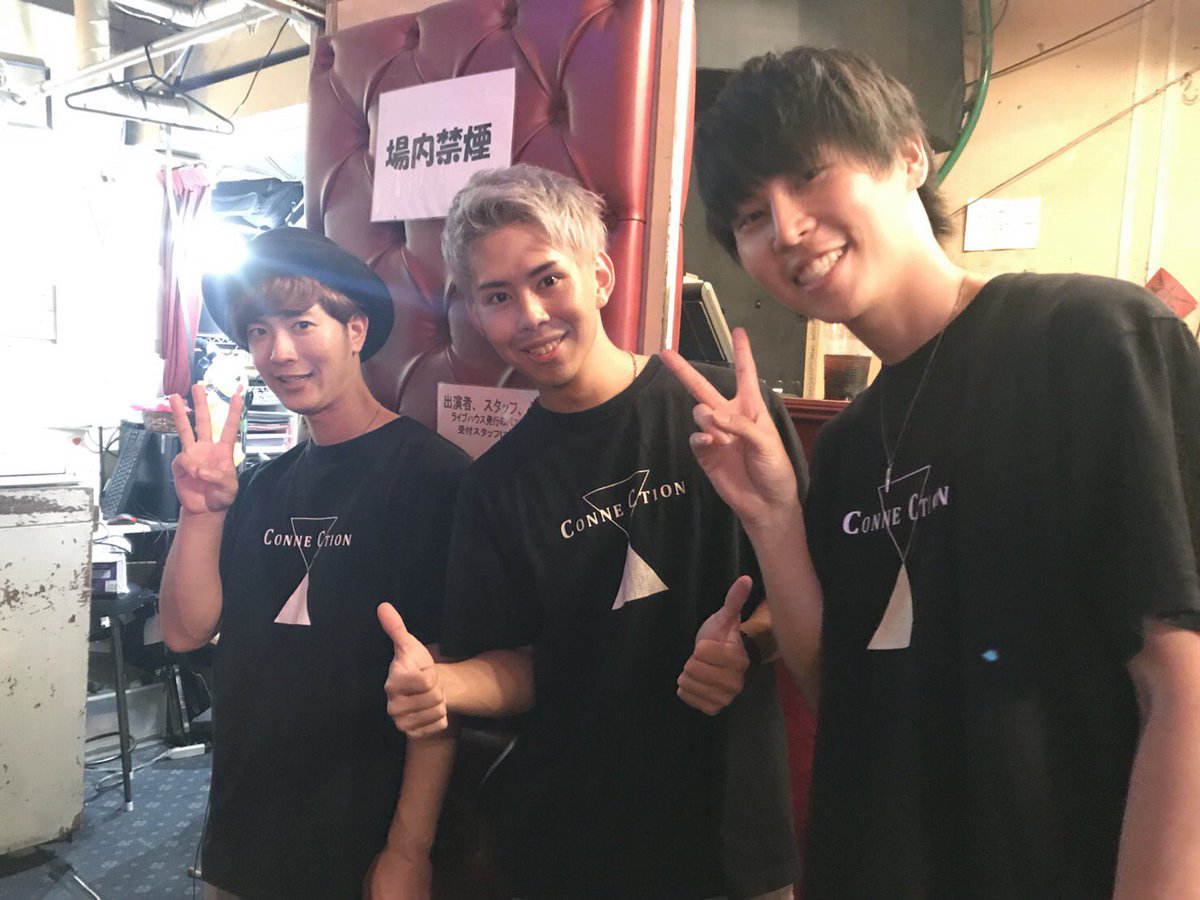drcrayon1004's tweet photo. 昨日はDr.CRAYON 4thワンマンライブ🖍
入場無料、新曲ではリーダーのsoratoがキーボードを披露！と、初の試み。会場はドクタークレヨンの音楽に包まれ、笑顔で溢れていました✨
色んな挑戦をしていく彼らの夢は「武道館でワンマンライブをする」その一歩になった、そんな気がする素敵なライブでした！ https://t.co/iKqOI9AKre