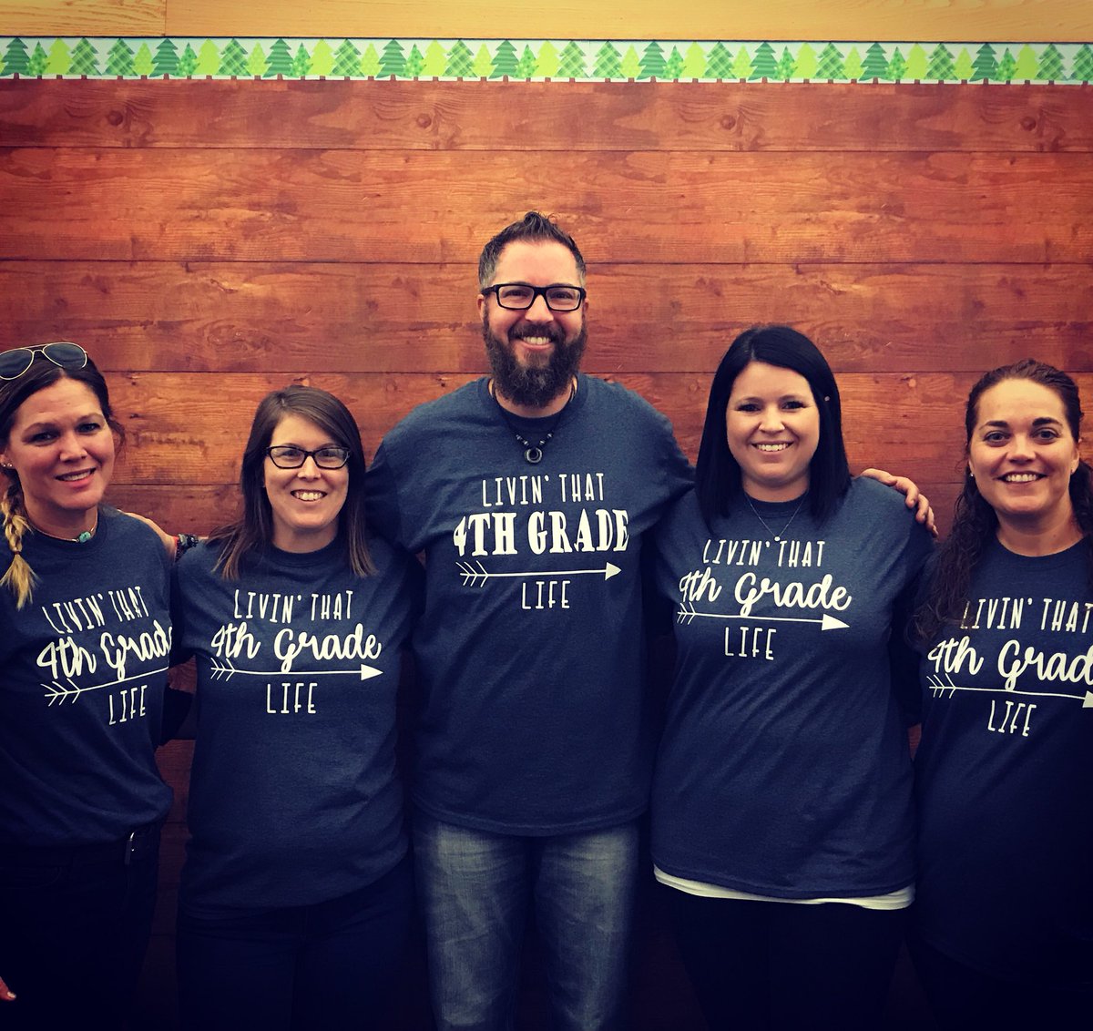 Livin that 4th grade life with my 4th grade teamies! 💙 <a href="/HSBrinkman/">Heidi Brinkman</a> <a href="/MrsKuznarsky/">Mrs. Kuznarsky</a> <a href="/MrHegnauer/">Jeff Hegnauer</a> <a href="/BeckyKolacki/">MrsKolackisClass</a>