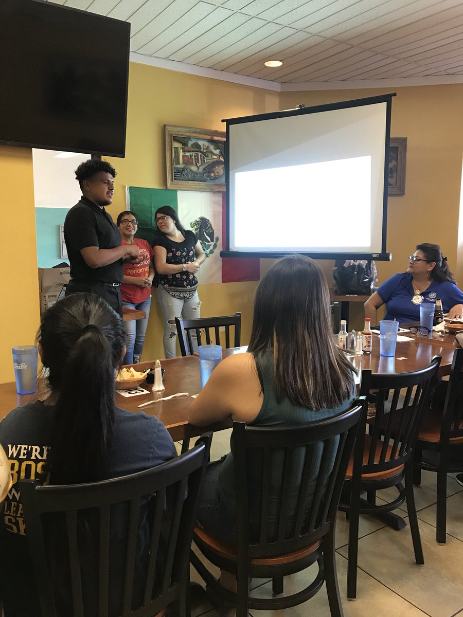 mannysan28's tweet photo. Thank you Lindsay Foothill rotary for sponsoring our learners to attend camp royal  @Rotary. Leadership development, team work, and responsibility are just some of the skills reiterated at this awesome multi day experience. https://t.co/oJqyWSPdDZ