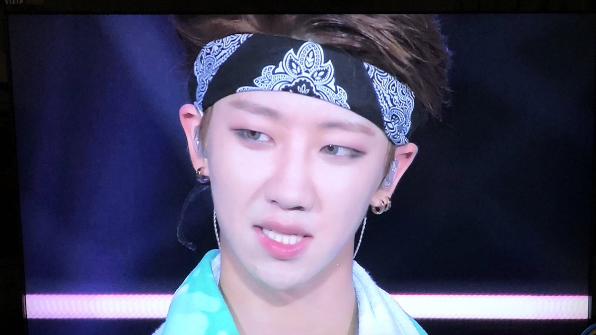The8_1107_SVT_'s tweet photo. Blu-rayはやっぱりいい🤤
画面いっぱいに高画質ミンハオ🐸💚
ミンハオのおデコの形めっちゃ好き❤
バンダナで隠れてるけどバンダナも良き😇
この日のメイクがすごい好き😍
#Diamond_Edge
#ミンハオ https://t.co/w8zCL0e9JC