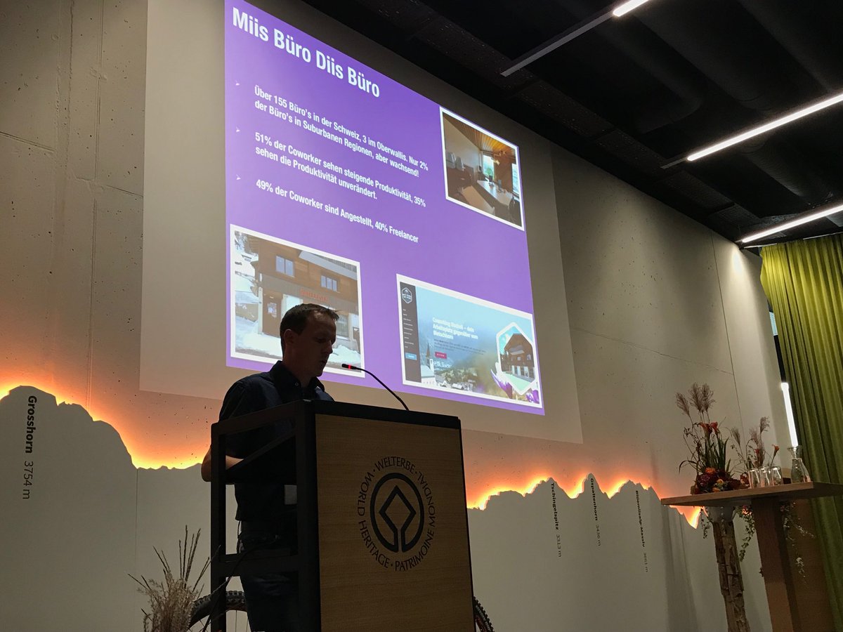 barbarajosef's tweet photo. Das Oberwallis gibt auch beim Thema #Coworking Gas mit „Miis Büro Diis Büro“ #FTTH18 https://t.co/9XpkldSCA3