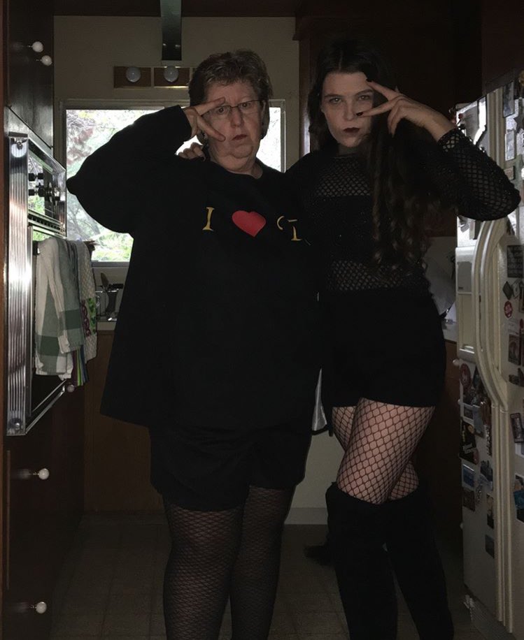 plaid_shirtdays's tweet image. I don&apos;t trust nobody and nobody trusts me #LWYMMD1Year