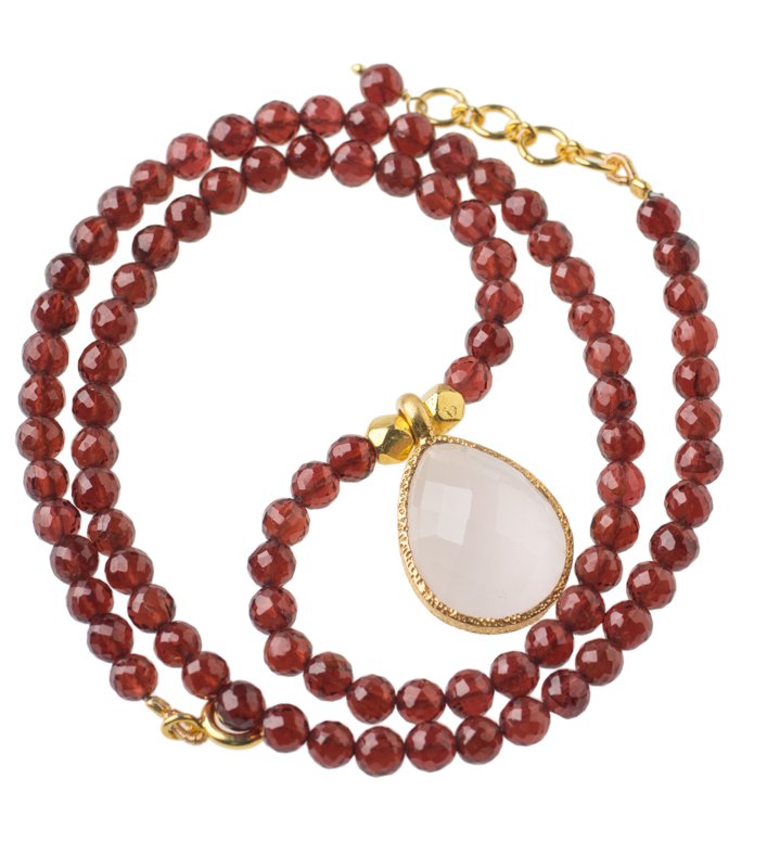terrafirmaArts's tweet photo. Trunk Show! VASANT JEWELRY DESIGNS will join us once again for the last trunk show at our current location. Meet the artist and see her stunning new work. August 25 &amp; 26 from 11am to 6pm

#vasant #trunkshow #jewelry #onthesquare #sonoma https://t.co/VTnIKZuU5E