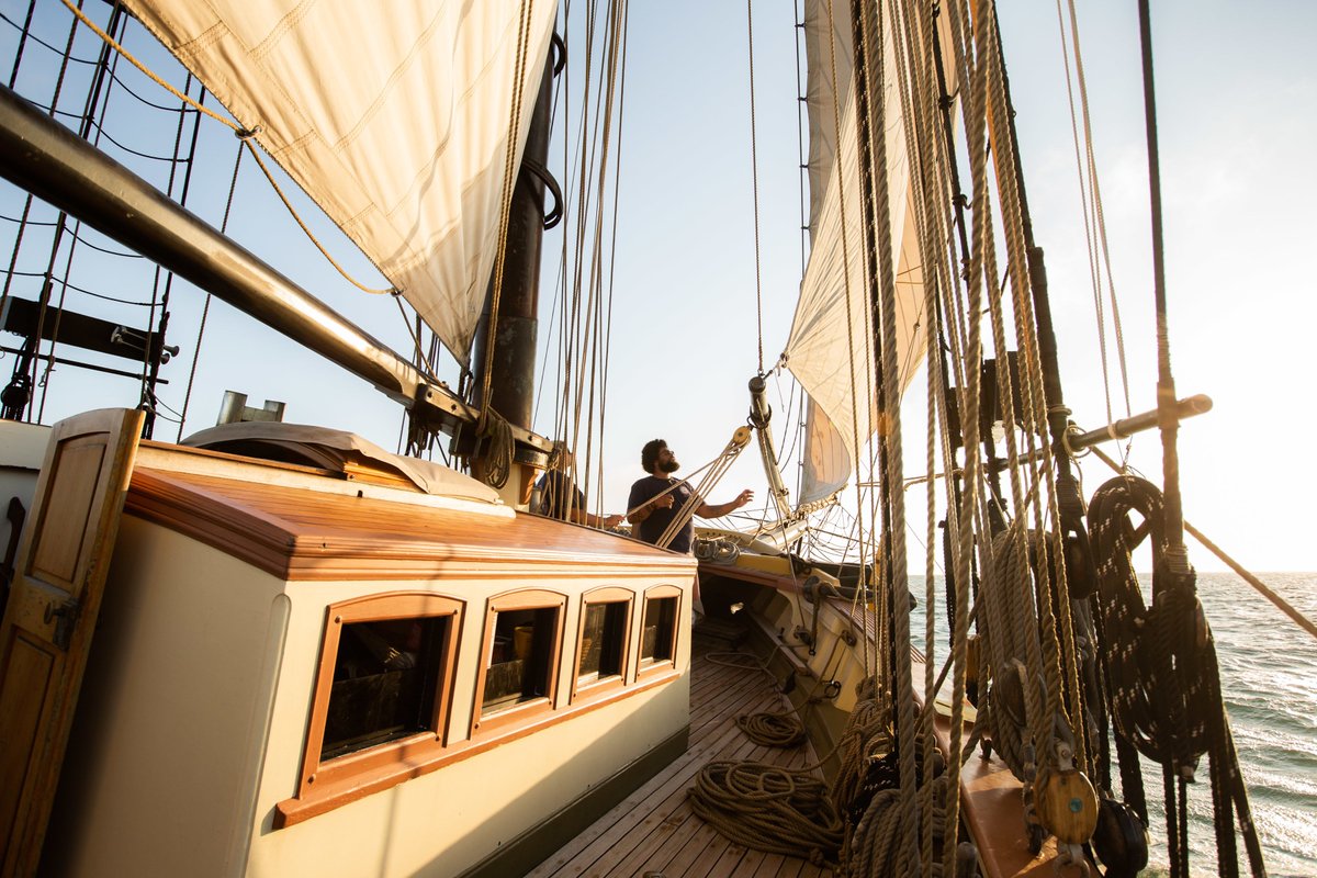 EganMaritime's tweet photo. Next Tuesday, August 28, is our last day of sails with Tall Ship Lynx, and we’ve a few seats left! To learn more and book your sail visit https://t.co/FKzDqCOs2p ⚓️⛵️ Photo by @KatieKaizer #Nantucket #visitACK #tallshipsailing https://t.co/h7cQaPc7db