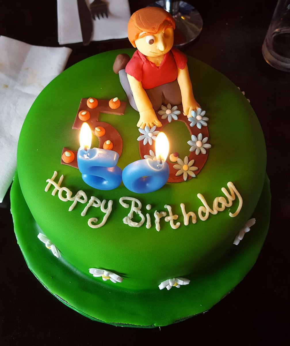 NLNWicklow's tweet photo. What a talented bunch of students in @NLNIreland Bray. IT &amp; Bus Admin's Andy Brown's birthday today &amp; class colleague Aoife Connolly designed &amp; made this super birthday cake showing Andy's love of gardening! Well done Aoife &amp; happy birthday Andy 🎂🎉 #birthday #cake #gardening https://t.co/np5LHKgQFU